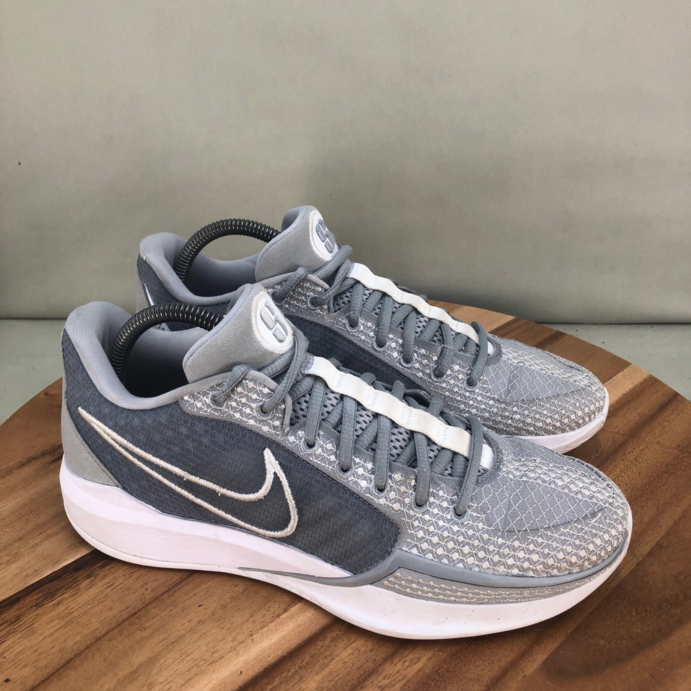 Nike Sabrina 1 Magnetic Basketball Shoes Grey White FQ3391-010 Womens Size 9